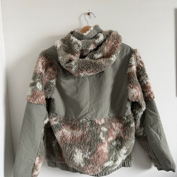 Patagonia Women's Shelled Retro-X Pullover size XS - Picture 4 of 6